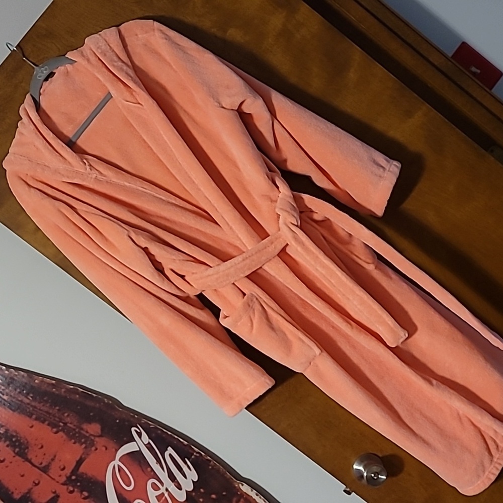 Ladies robe
